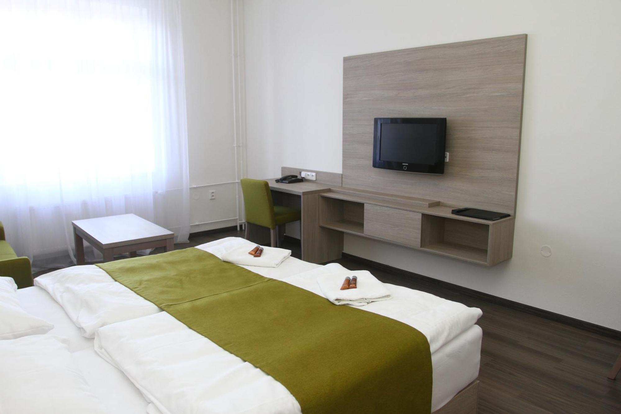 Hotel Palac Elektra Ostrava Luaran gambar