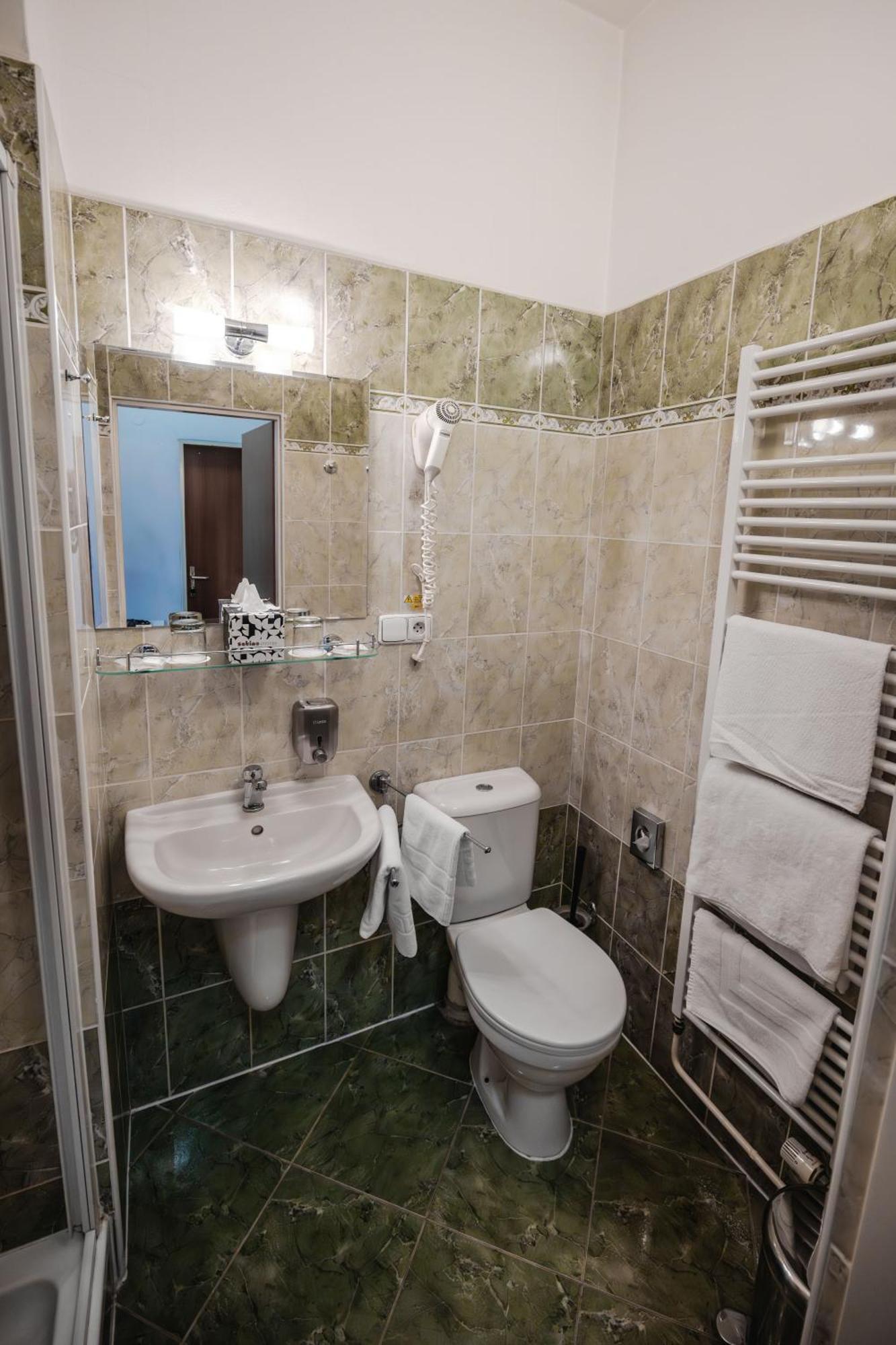 Hotel Palac Elektra Ostrava Luaran gambar
